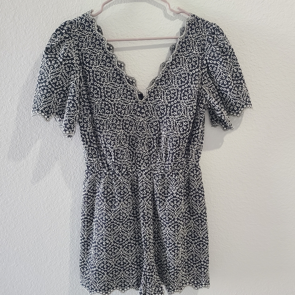 Express Embroidered Romper (M)